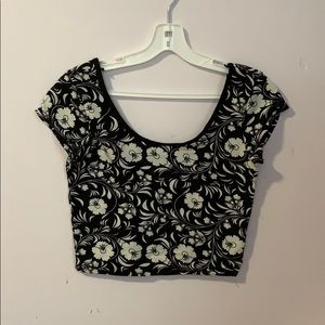 Black floral crop top